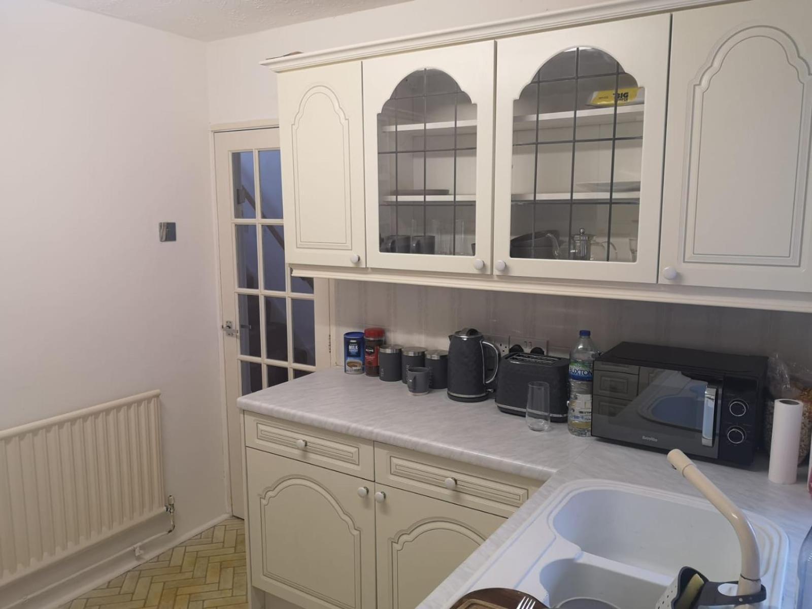 Mossbank House Luton Airport 호텔 외부 사진